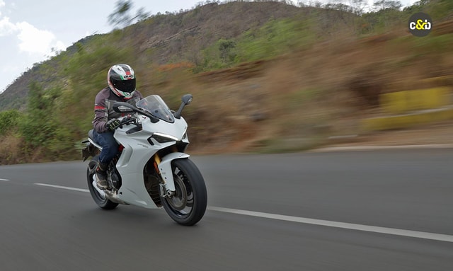 2023 Ducati SuperSport 950 S Review: White Stallion 2023 Ducati SuperSport 950 S Review: White Stallion