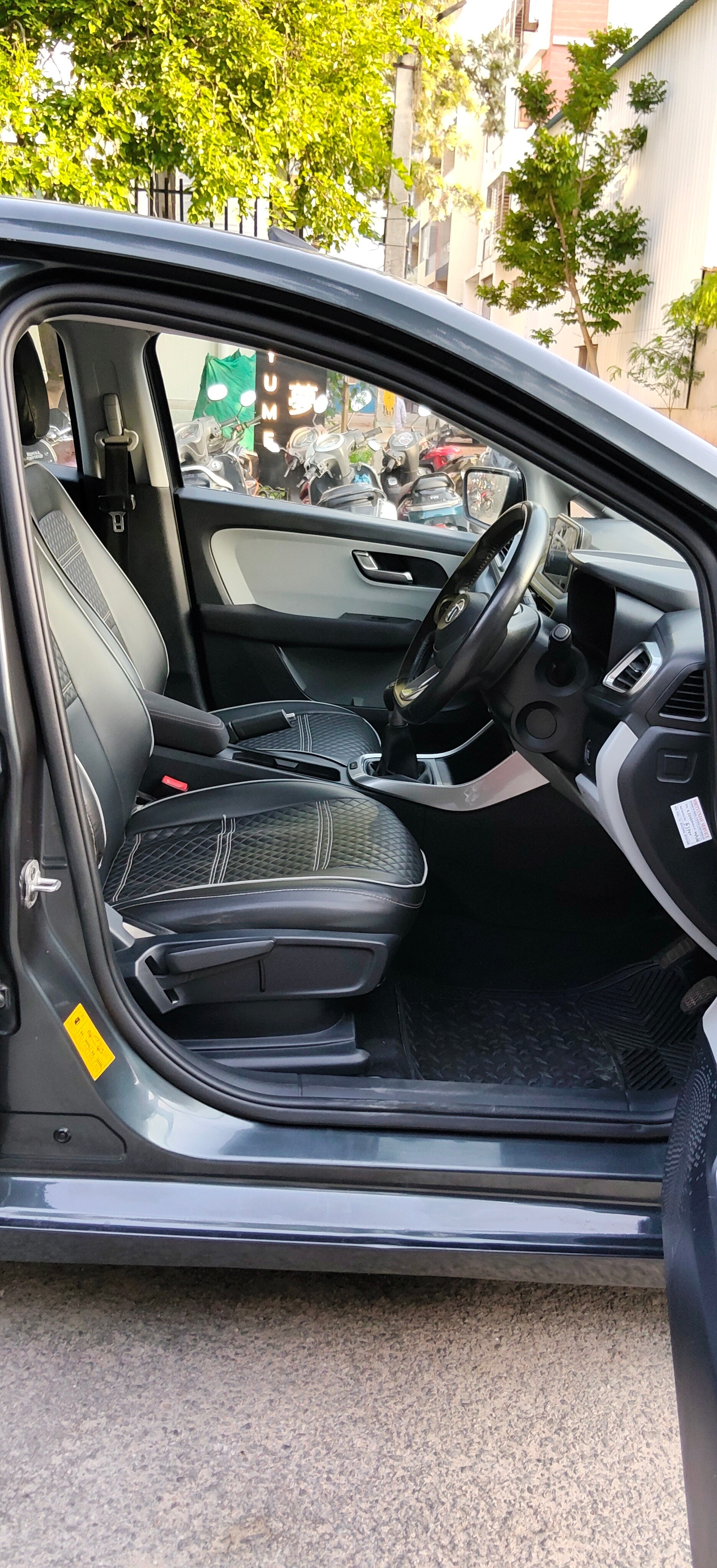Used 2020 Tata Altroz Used 2020 Tata Altroz