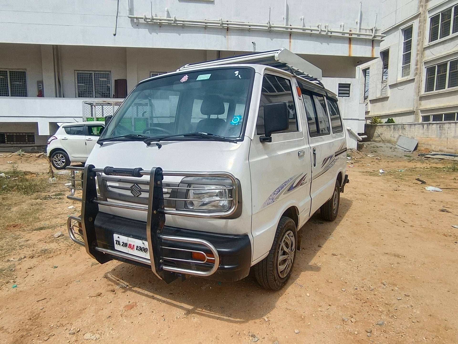 Used 2018 Maruti Suzuki Omni Used 2018 Maruti Suzuki Omni