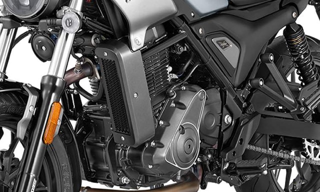 Hero Mavrick 440 Engine View Hero Mavrick 440 Engine View