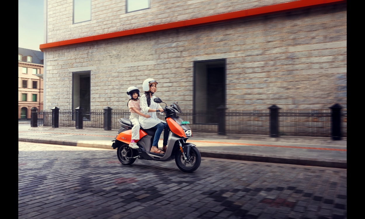 Gallery Sideview of V2 Gallery Sideview of V2 images