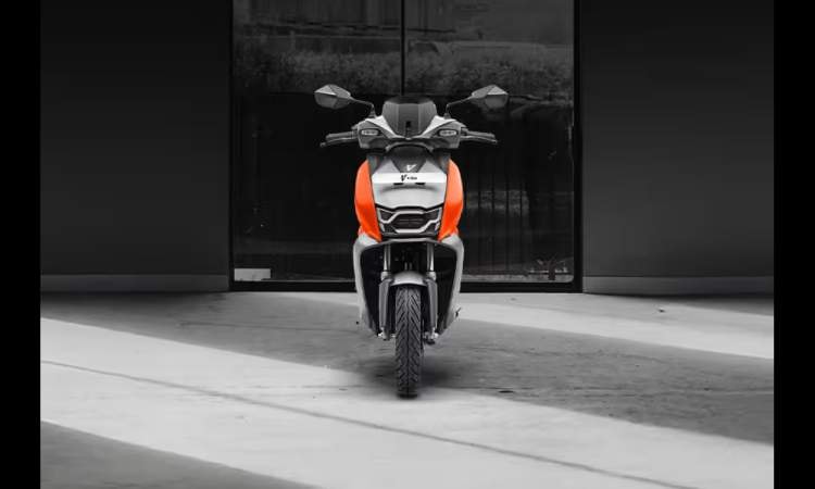 Front view of Hero Vida V2 Front view of Hero Vida V2 images