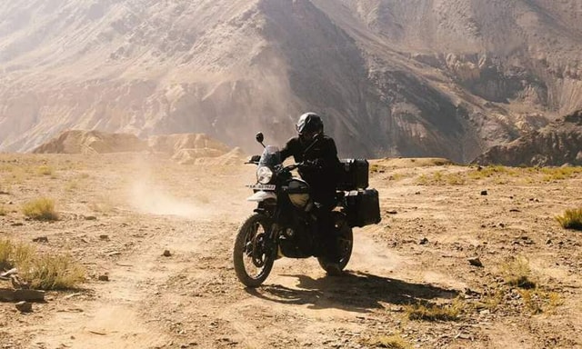 Royal Enfield Himlayan 450 Rear View Royal Enfield Himlayan 450 Rear View