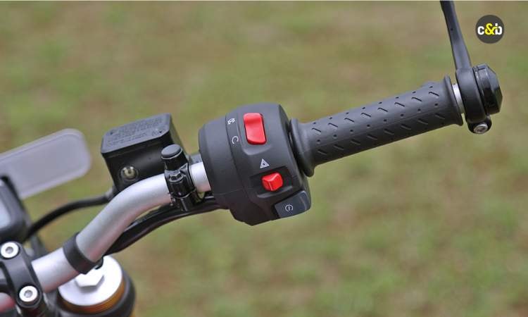 Triumph Speed 400 11 Triumph Speed 400 11 images