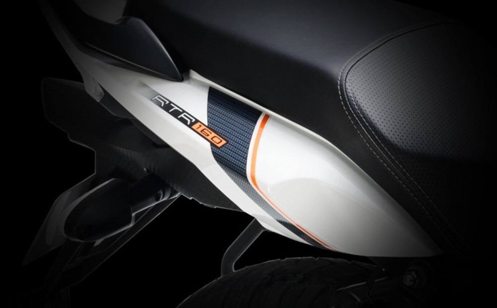 Muscled Tail Cowl Muscled Tail Cowl images