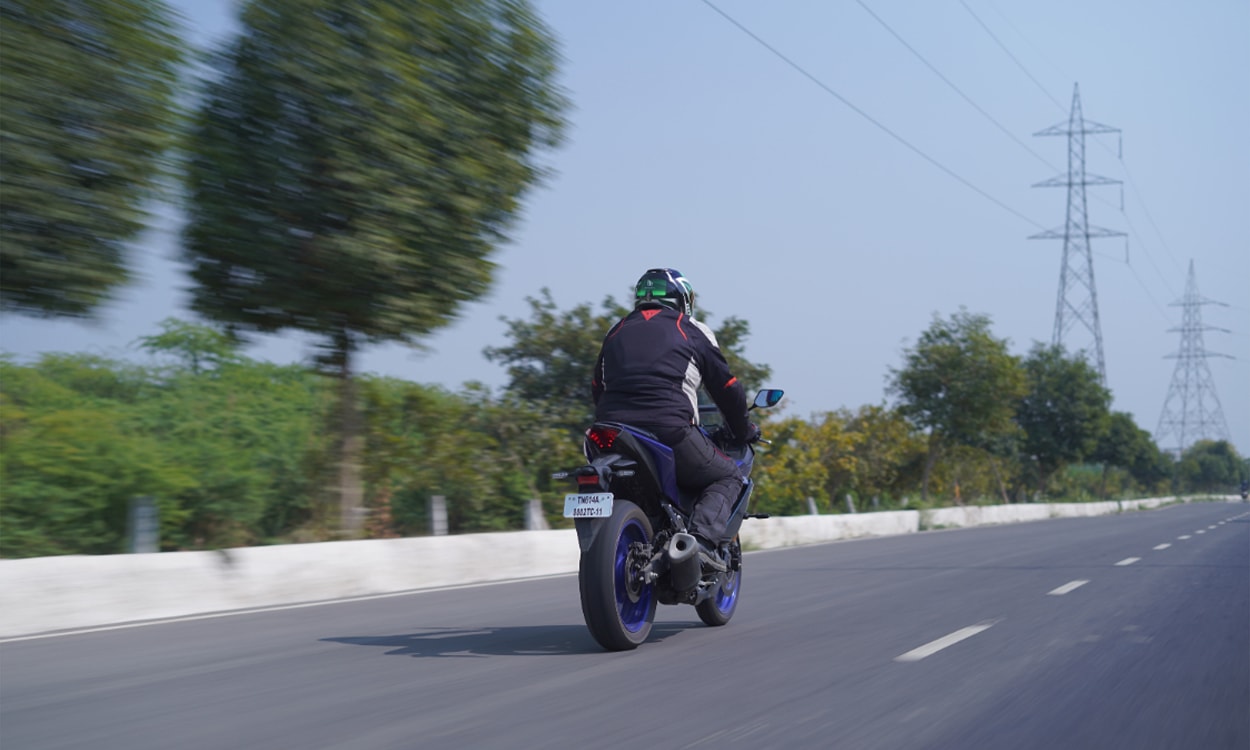 Yamaha YZFR3 Yamaha YZFR3