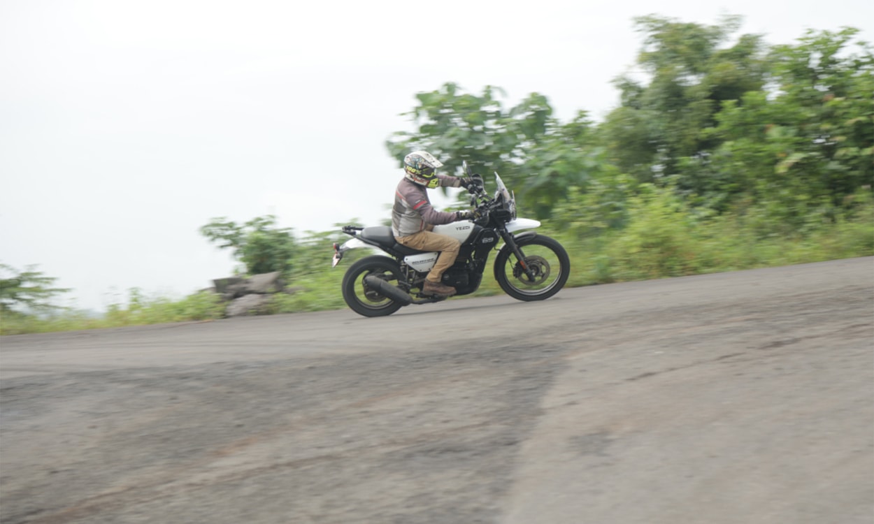 Yezdi Adventure Yezdi Adventure images