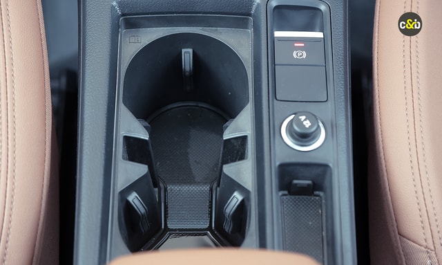 Audi Q3 Sportback Cupholder Audi Q3 Sportback Cupholder