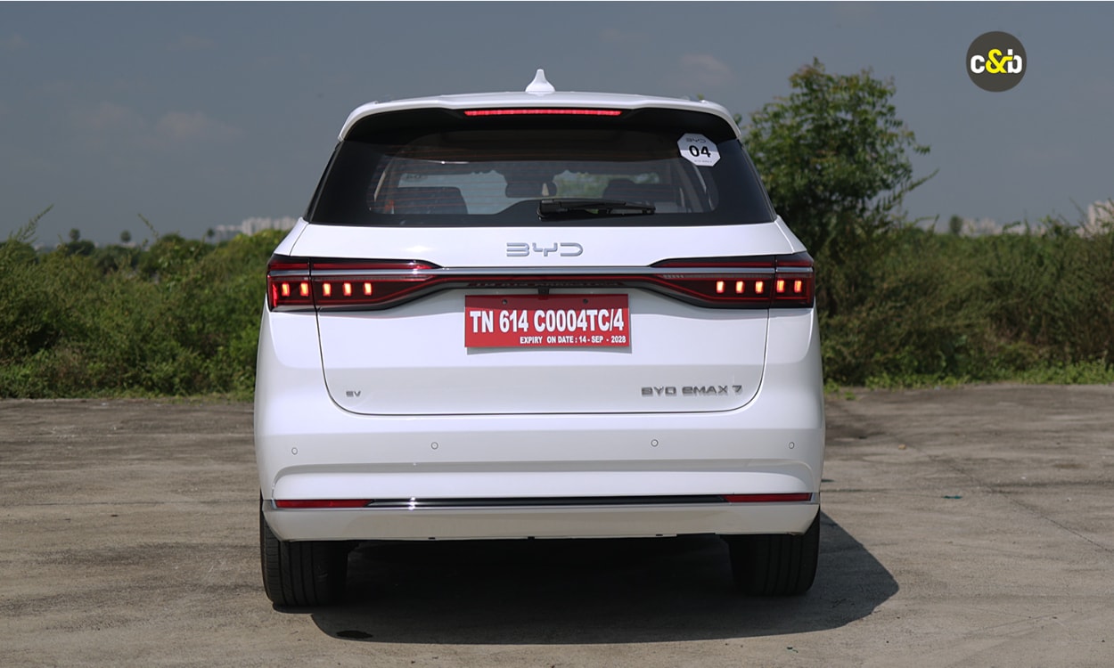 Byd Emax7 Rear Look Byd Emax7 Rear Look