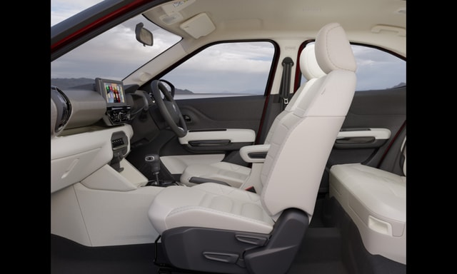 Citroen Basalt Striking Interiors Citroen Basalt Striking Interiors