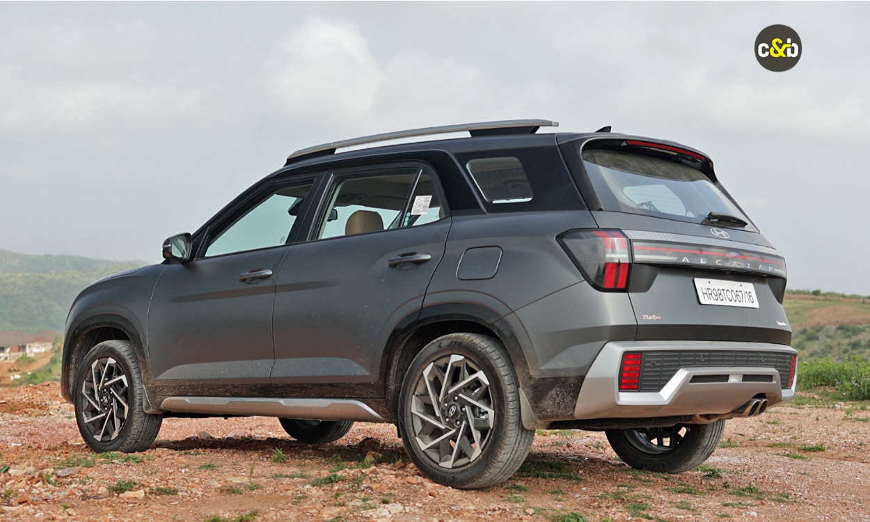 Hyundai Alcazar Quartar Glass Hyundai Alcazar Quartar Glass images