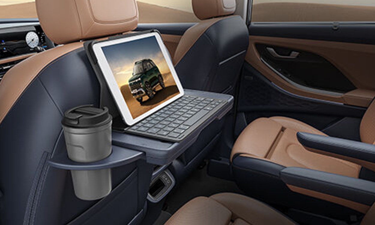 Hyundai alcazar holder Hyundai alcazar holder images