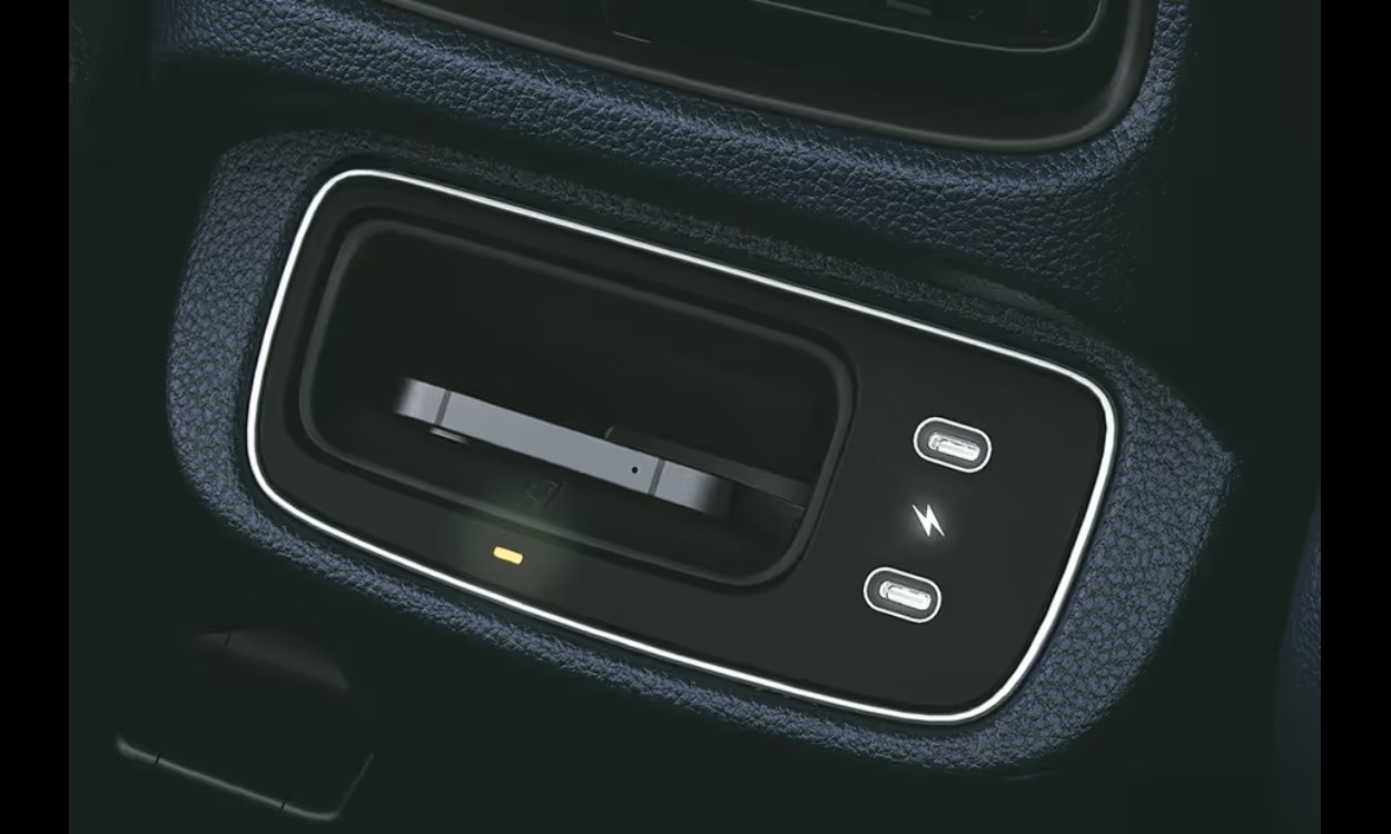 Hyundai alcazar wireless Charging Pad Hyundai alcazar wireless Charging Pad images