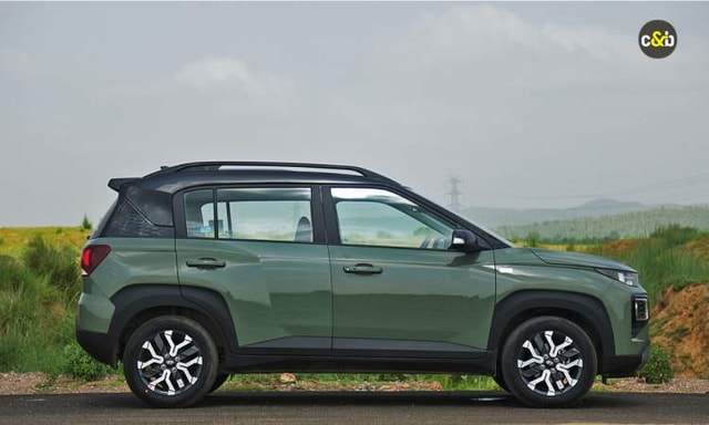 Hyundai Exter Sideview Hyundai Exter Sideview