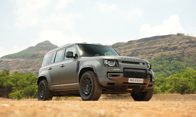 Land Rover Defender Exterior 2 Land Rover Defender Exterior 2