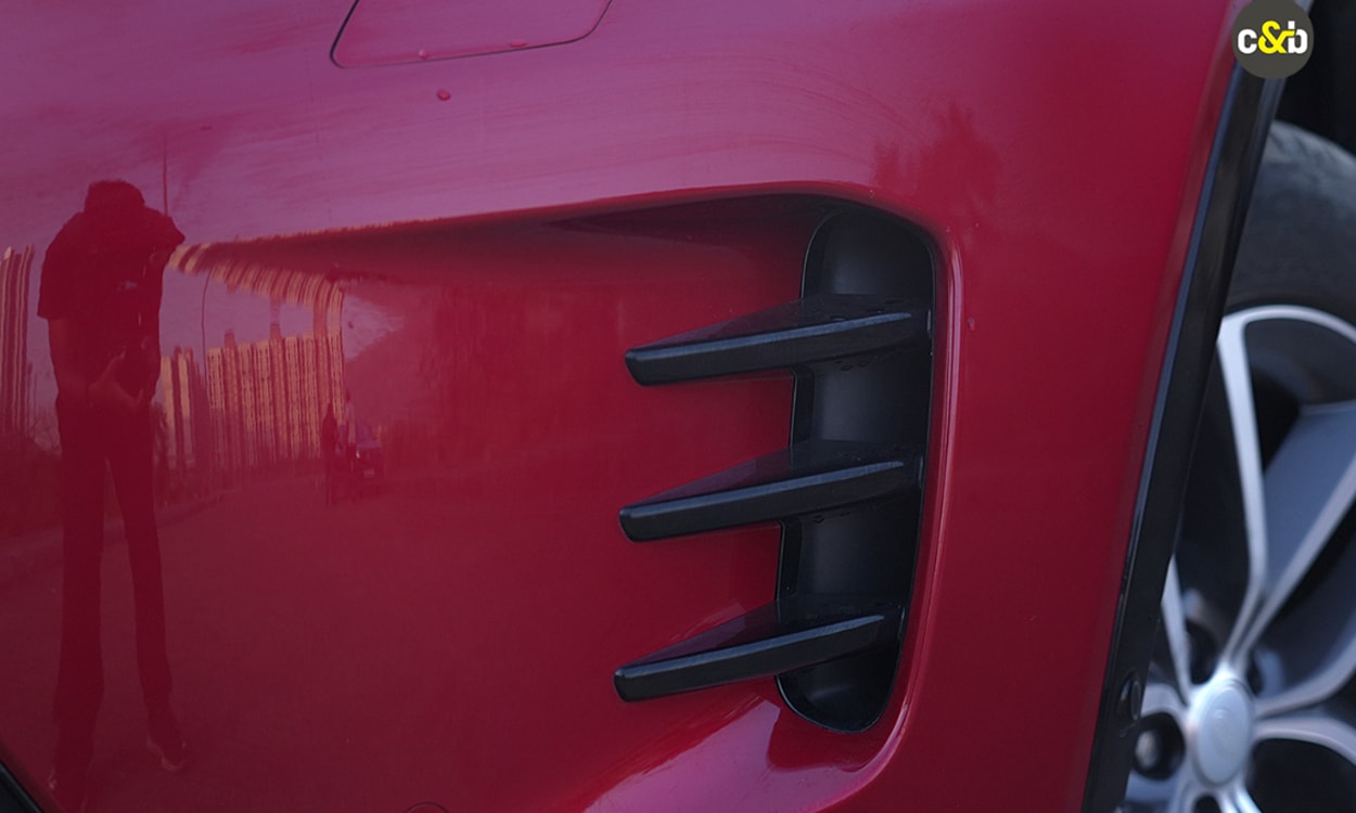 Land Rover Discovery Sport Fog Land Rover Discovery Sport Fog images