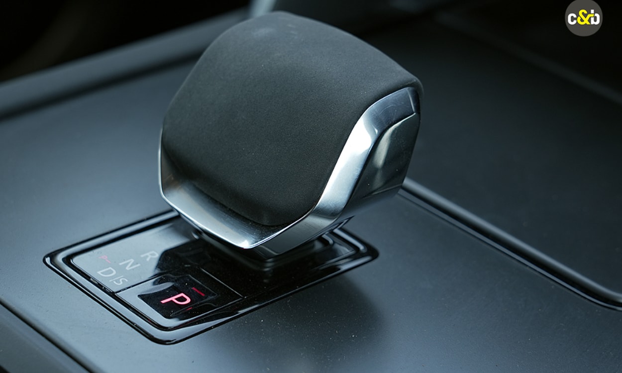 Land Rover Discovery Sport Gear Land Rover Discovery Sport Gear images