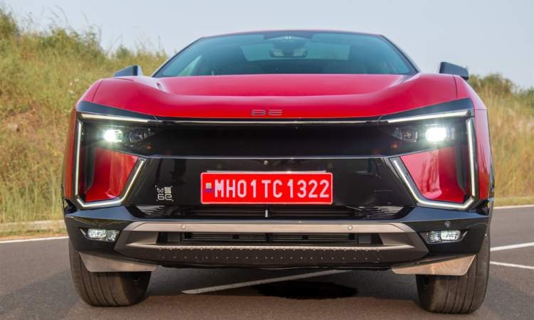 Mahindra Be 6 Head Light Mahindra Be 6 Head Light images