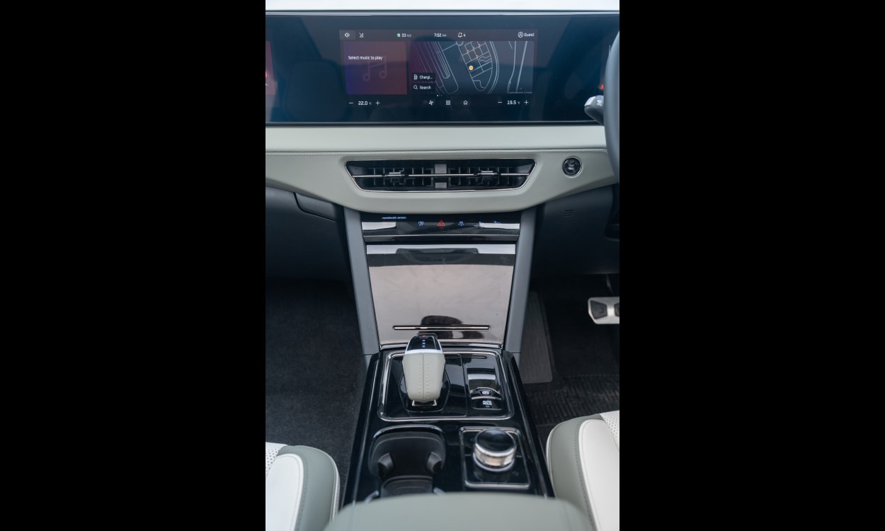 mahindra xev 9e camera mahindra xev 9e camera images