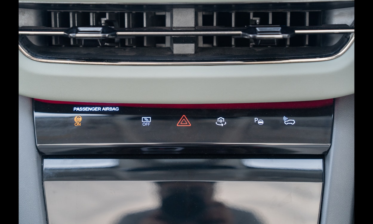 mahindra xev 9e camera mahindra xev 9e camera images