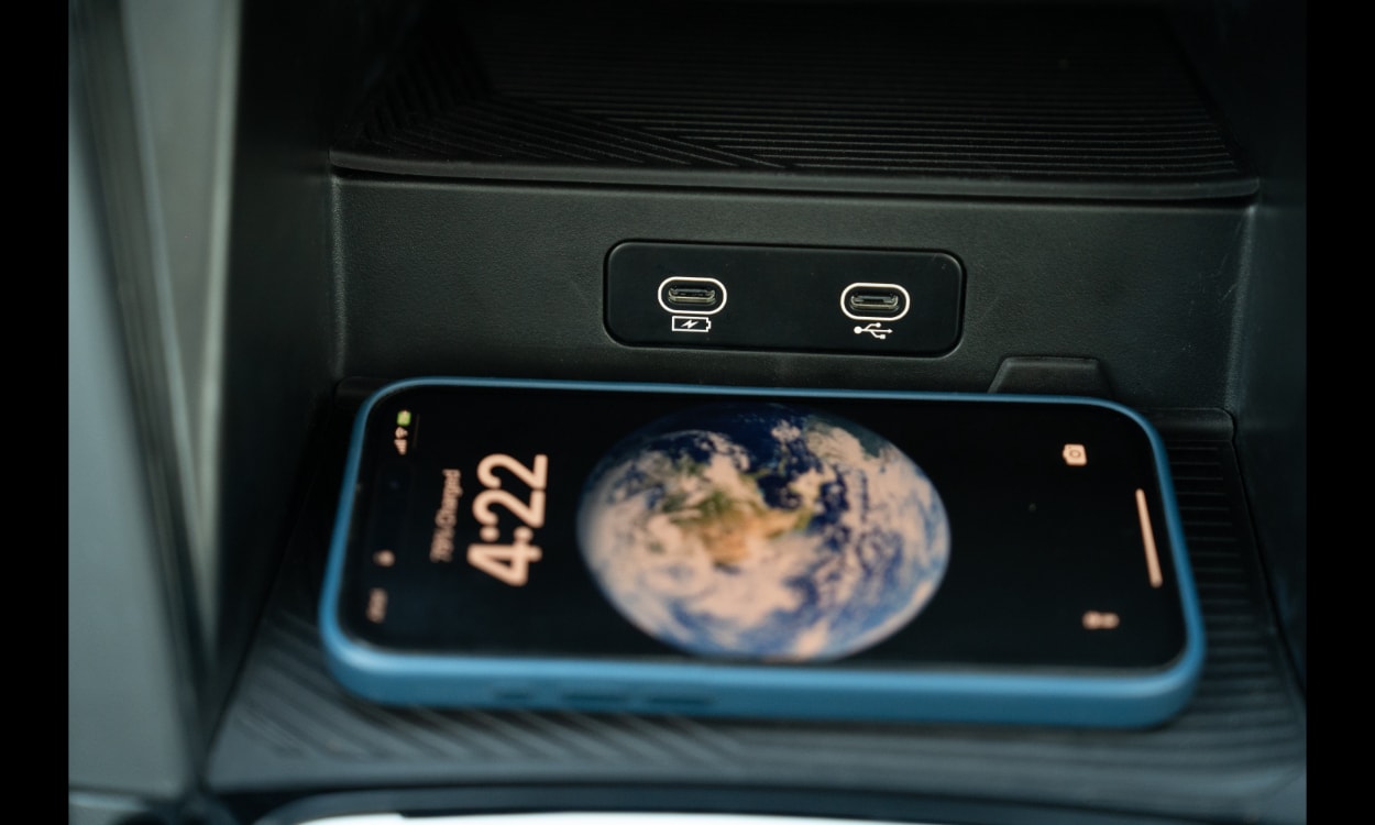 mahindra xev 9e charger mahindra xev 9e charger images