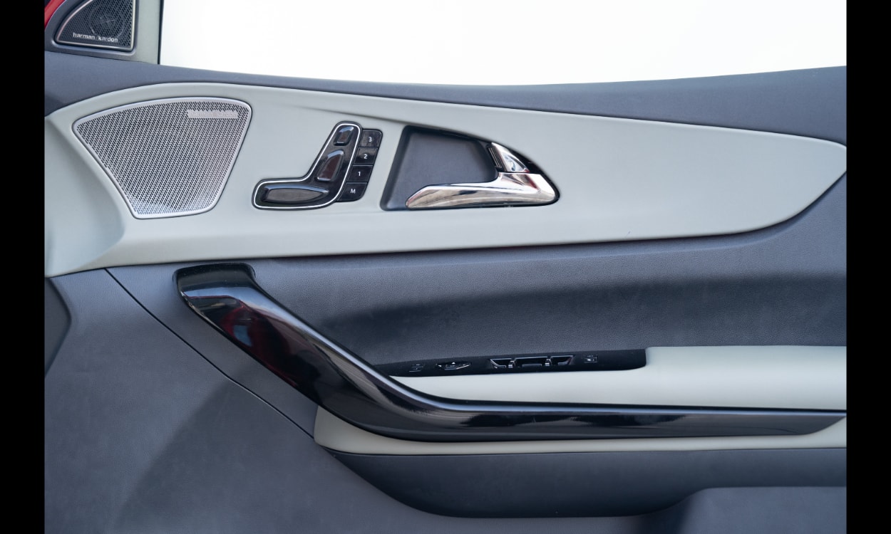 mahindra xev 9e Seats Memory mahindra xev 9e Seats Memory images