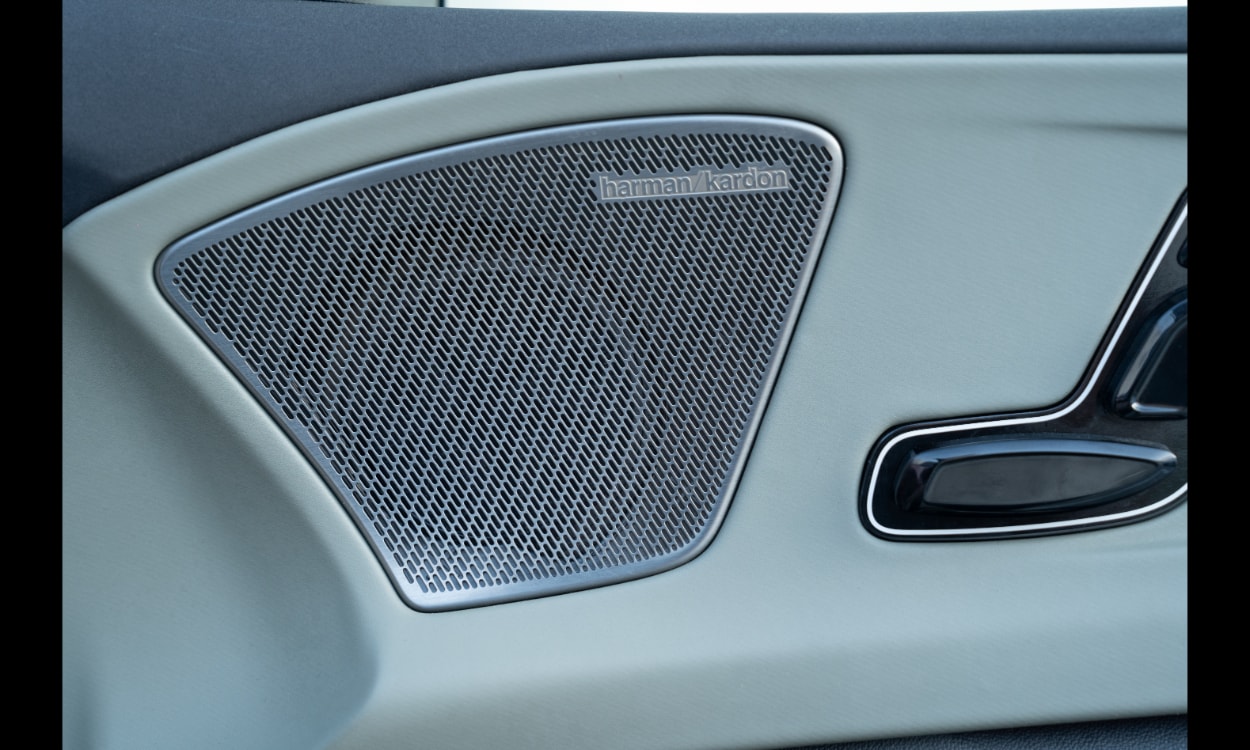 mahindra xev 9e Speakers mahindra xev 9e Speakers images