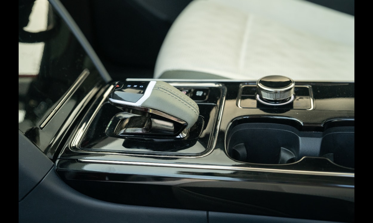 mahindra xev 9e Interior Features mahindra xev 9e Interior Features images