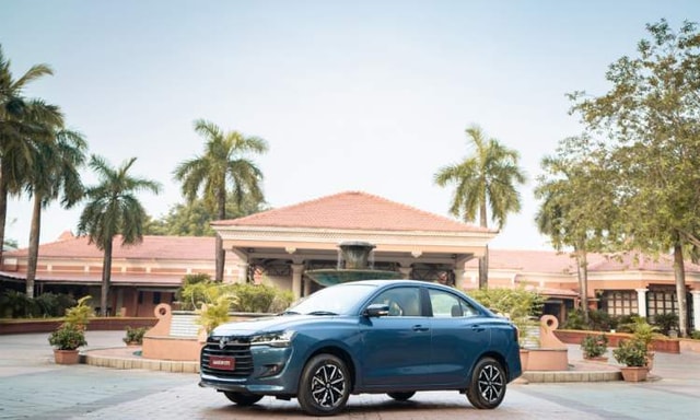 Maruti Suzuki Dzire Sidelook Maruti Suzuki Dzire Sidelook