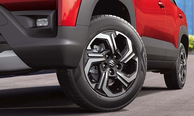 Maruti Suzuki Brezza Alloy Wheels Maruti Suzuki Brezza Alloy Wheels