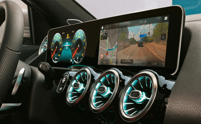 Mercedes Amg Gla 35 Media Display Mercedes Amg Gla 35 Media Display