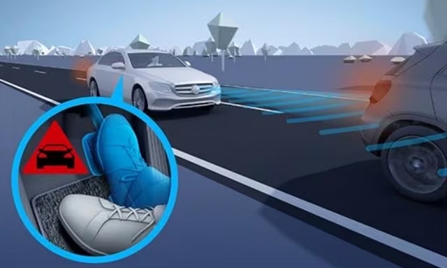 Mercedes Benz Gle Suv V167 Equipment Assistance Systems Active Brake Assist 764x573 01 2023 Mercedes Benz Gle Suv V167 Equipment Assistance Systems Active Brake Assist 764x573 01 2023