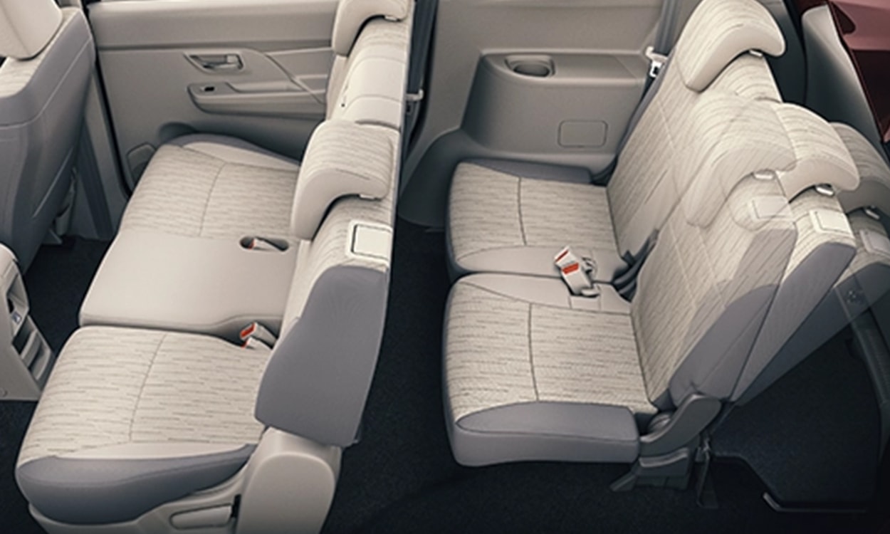 Ertiga Spacious Seats Ertiga Spacious Seats images