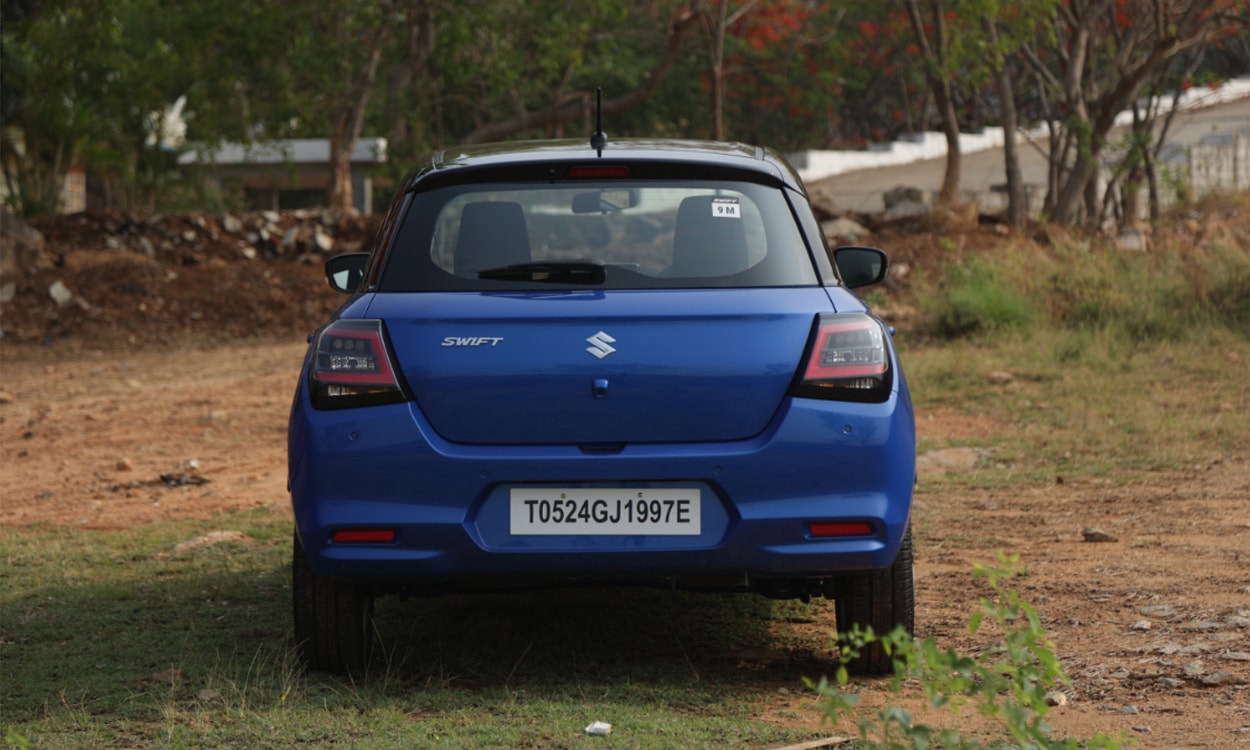 Maruti Suzuki Swift Rear View Maruti Suzuki Swift Rear View images