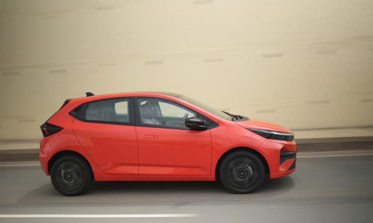 Tata Altroz Sideview Tata Altroz Sideview