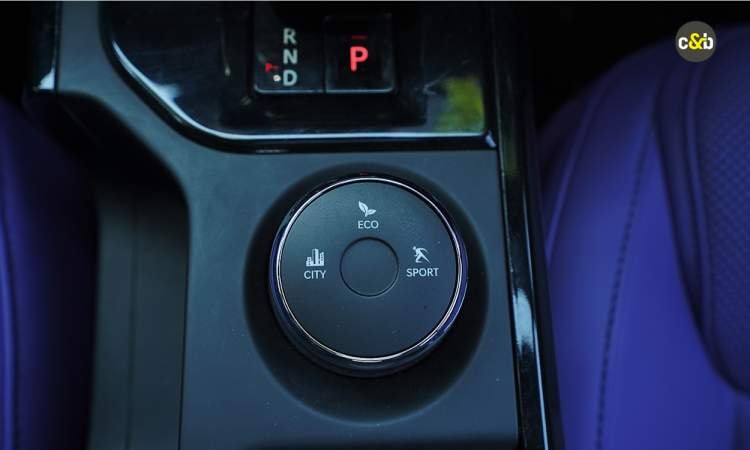 Tata Nexon Parking Tata Nexon Parking images