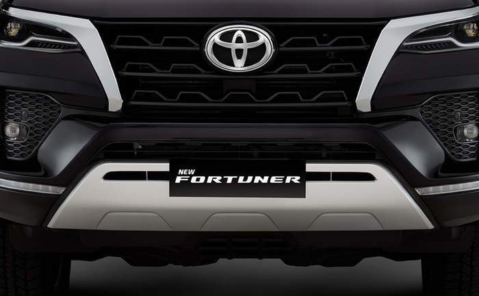 2021 Toyota Fortuner Grille 2021 Toyota Fortuner Grille images
