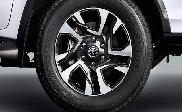 2021 Toyota Fortuner Legender Alloy Wheels 2021 Toyota Fortuner Legender Alloy Wheels