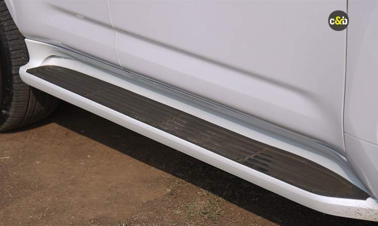 Land Cruiser 300 Foot Step Land Cruiser 300 Foot Step images