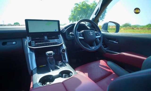 2025 Toyota Land Cruiser 300 Gr Sport Centre Console 2025 Toyota Land Cruiser 300 Gr Sport Centre Console