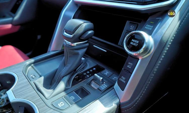 2025 Toyota Land Cruiser 300 Gr Sport Gear 2025 Toyota Land Cruiser 300 Gr Sport Gear images