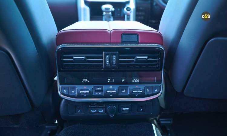 2025 Toyota Land Cruiser 300 Gr Sport Rear Ac 2025 Toyota Land Cruiser 300 Gr Sport Rear Ac images