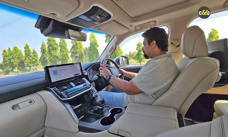 Land Cruiser 300 Front Seat Land Cruiser 300 Front Seat images