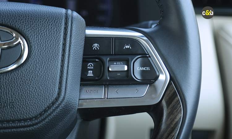 Land Cruiser 300 Mounted Audio Land Cruiser 300 Mounted Audio images