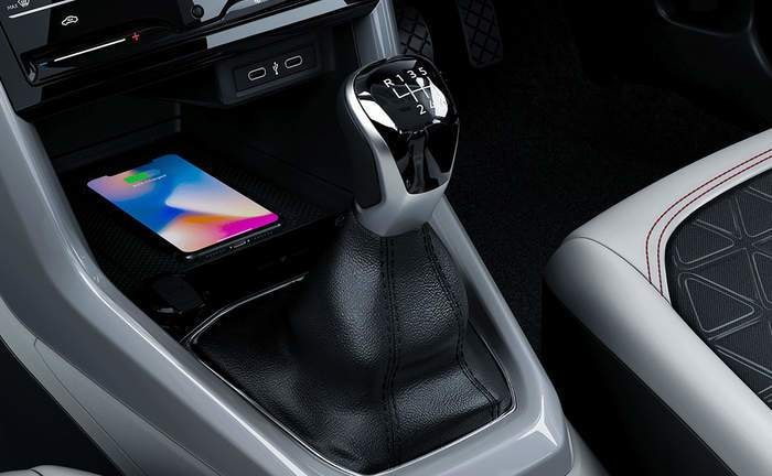 Volkswagen Taigun Wireless Mobile Charging Volkswagen Taigun Wireless Mobile Charging