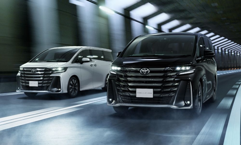 New Toyota Alphard And Vellfire MPVs Revealed; Offered with 2WD Hybrid Powertrain For First Time New Toyota Alphard And Vellfire MPVs Revealed; Offered with 2WD Hybrid Powertrain For First Time
