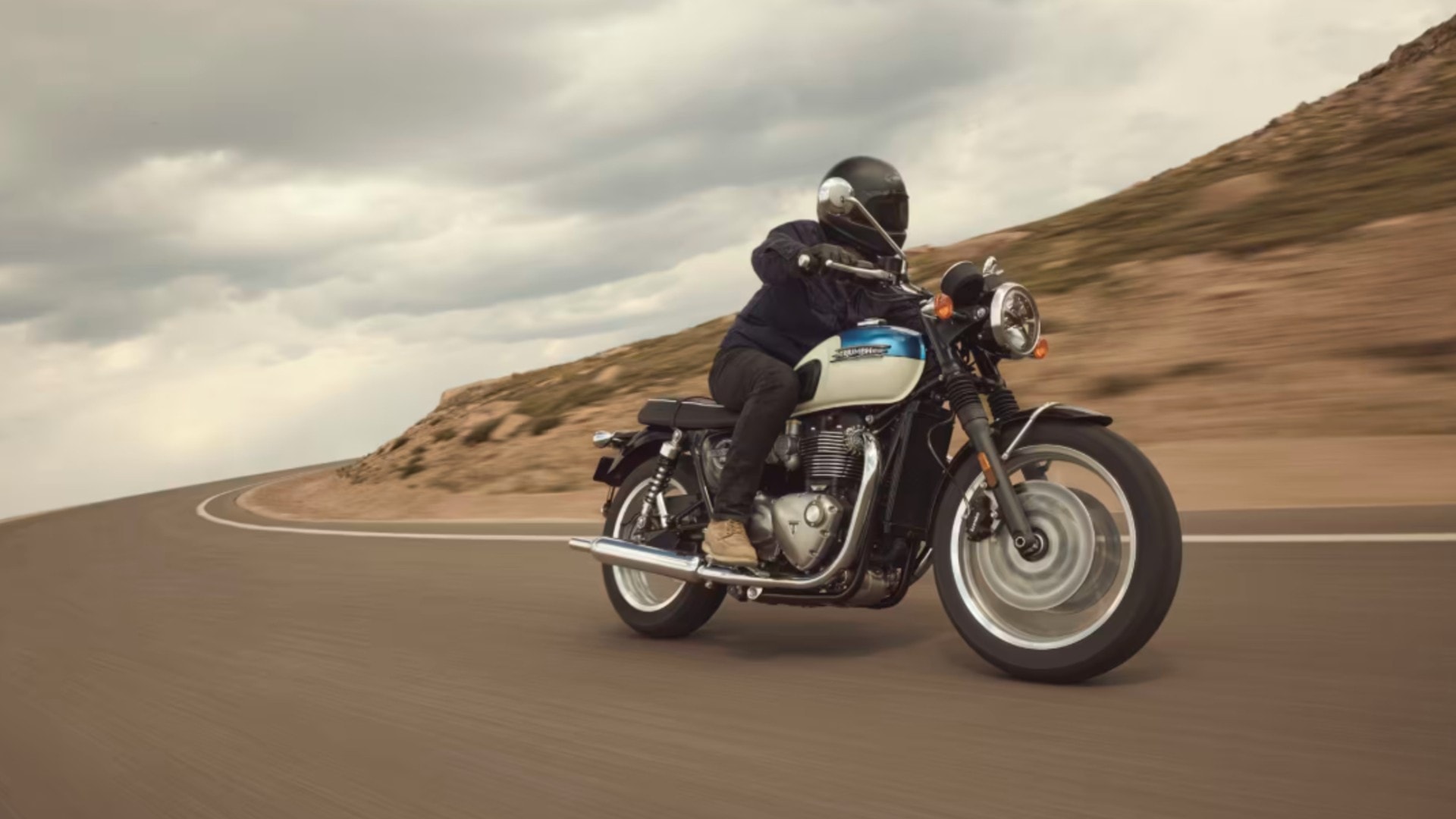 2026 Triumph Bonneville T120, Bobber and Speedmaster Launched In India 2026 Triumph Bonneville T120, Bobber and Speedmaster Launched In India