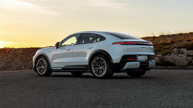 Porsche Cayenne Coupe Electric Debuts; Turbo Version Offers 1,156bhp And 669 kms Porsche Cayenne Coupe Electric Debuts; Turbo Version Offers 1,156bhp And 669 kms