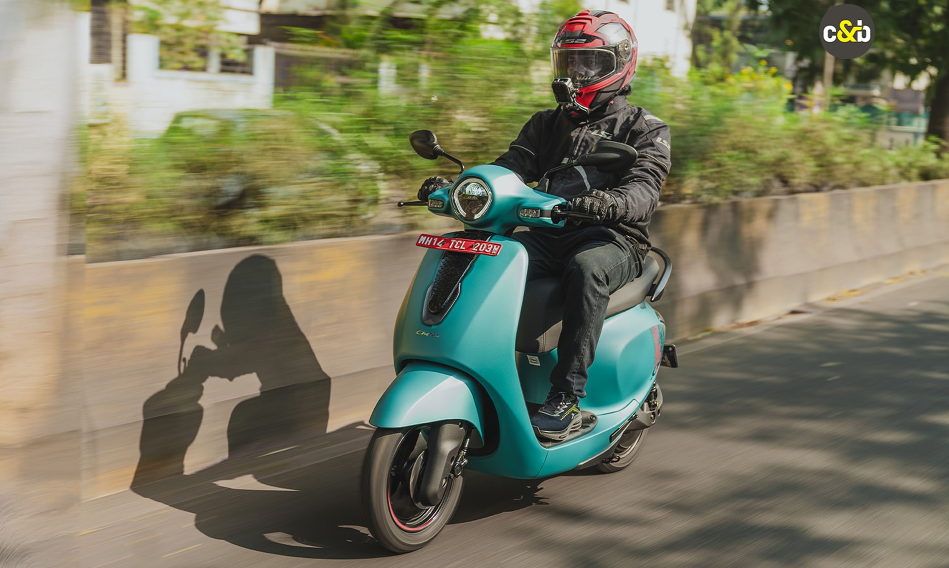 Bajaj Chetak C25 First Ride Review: Basic, Likeable E-Scooter For First-Time Riders Bajaj Chetak C25 First Ride Review: Basic, Likeable E-Scooter For First-Time Riders