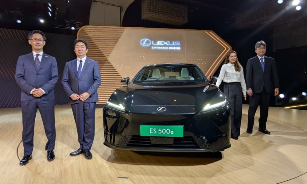All-New Lexus ES Launched In India at Rs 89.99 Lakh; Gets All-Electric Powertrain For First Time All-New Lexus ES Launched In India at Rs 89.99 Lakh; Gets All-Electric Powertrain For First Time